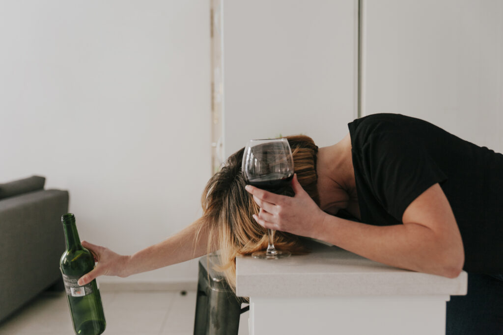 Álcool e sono: como prejudica o descanso e a qualidade de vida
